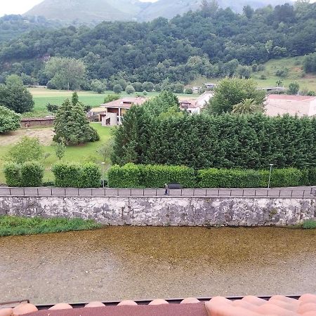 Piso La Fuente Apartman Onís Kültér fotó
