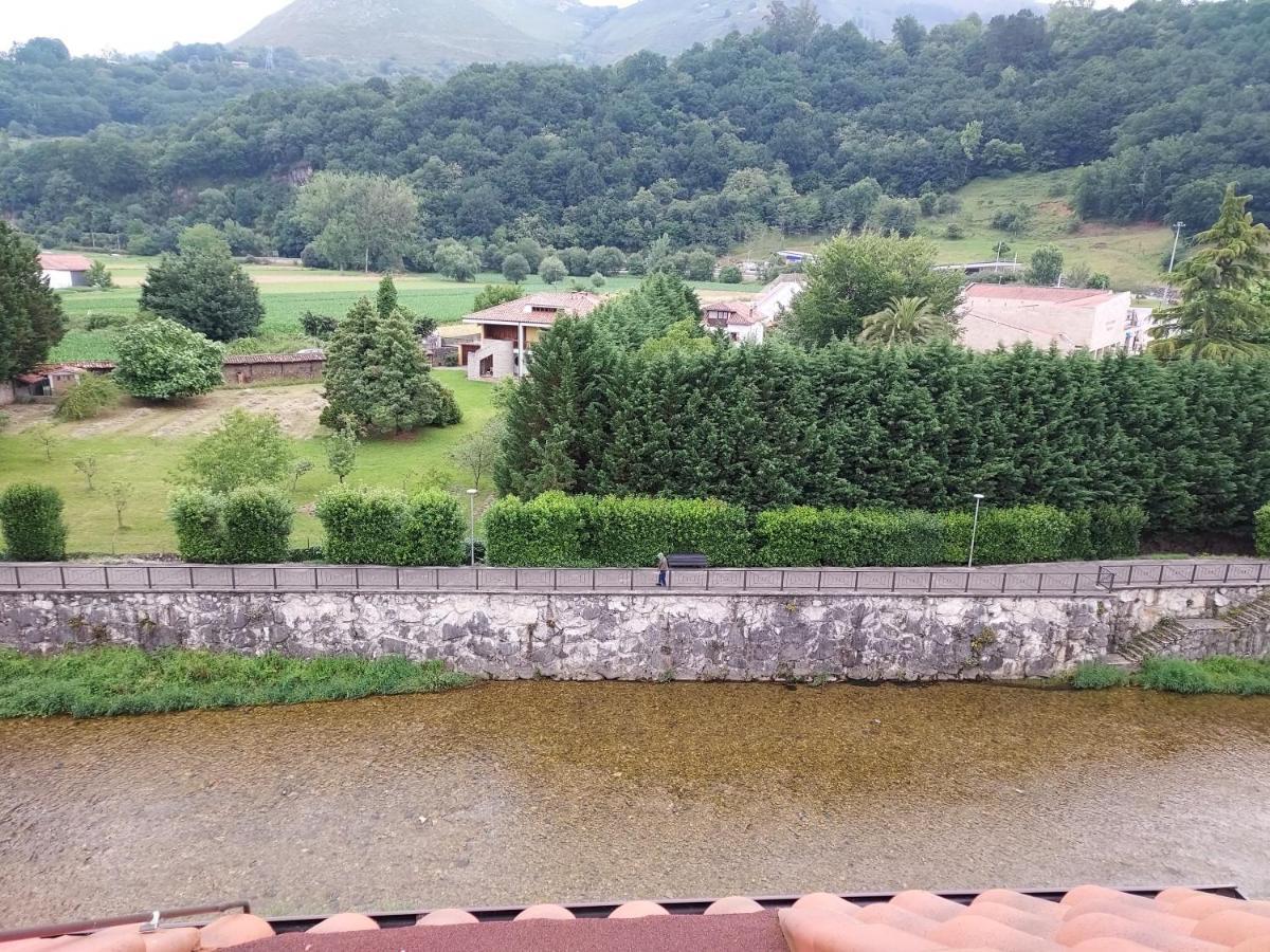 Piso La Fuente Apartman Onís Kültér fotó
